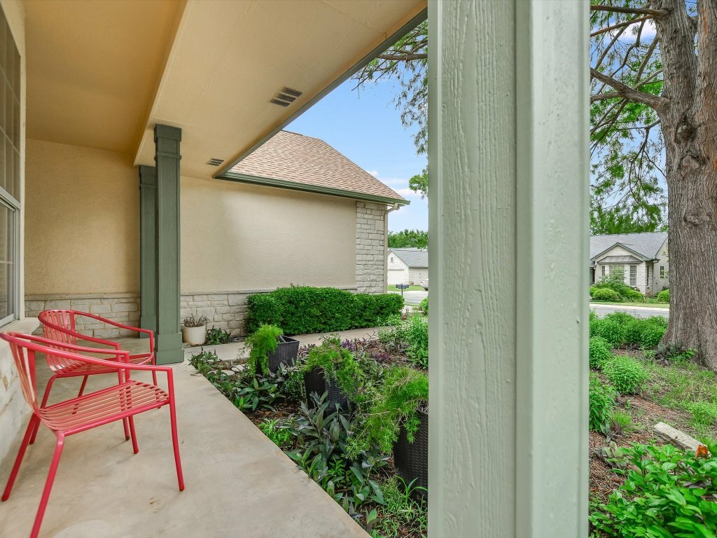 Property Photo: 116 Running Water Street TX 78633