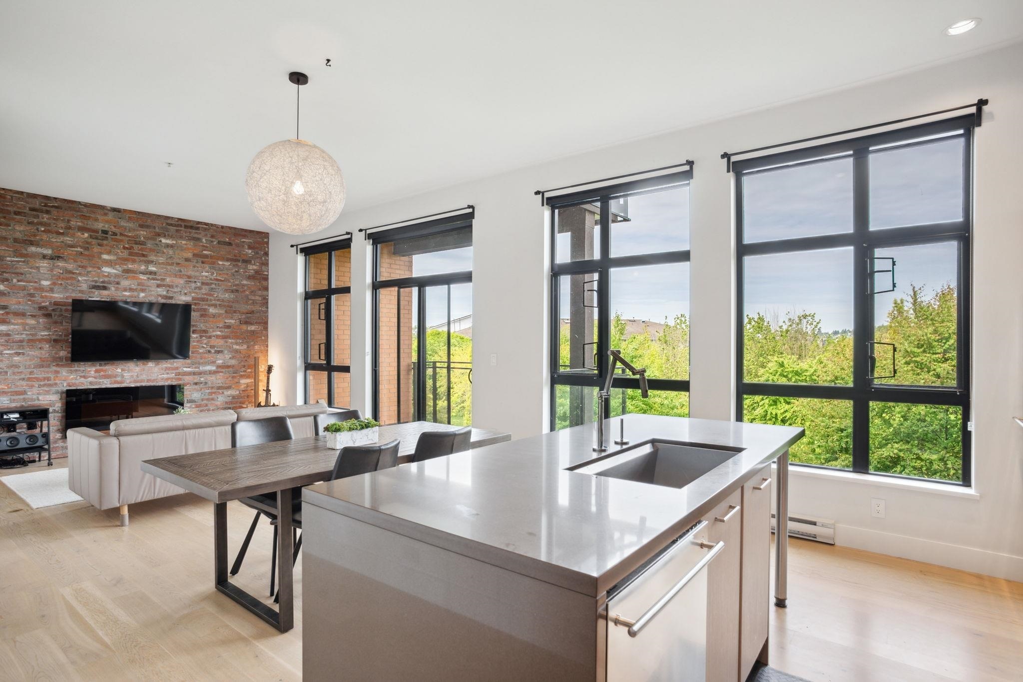 Property Photo: 220 Salter Street 302 BC V3M 0H4