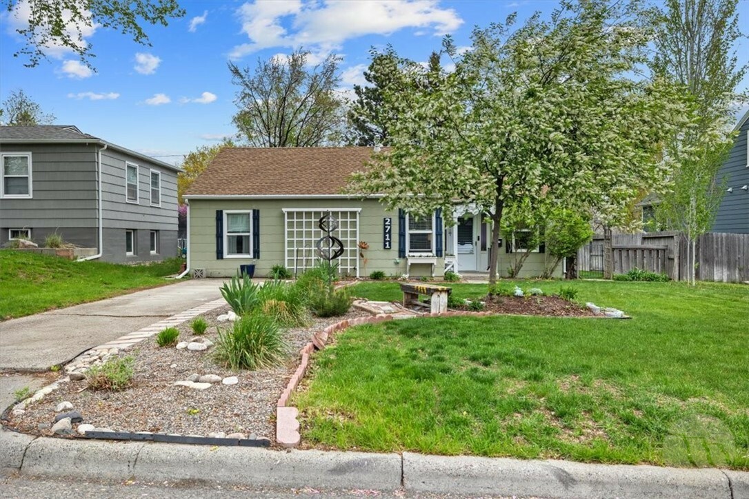 Property Photo:  2711 Glenwood Lane  MT 59102 