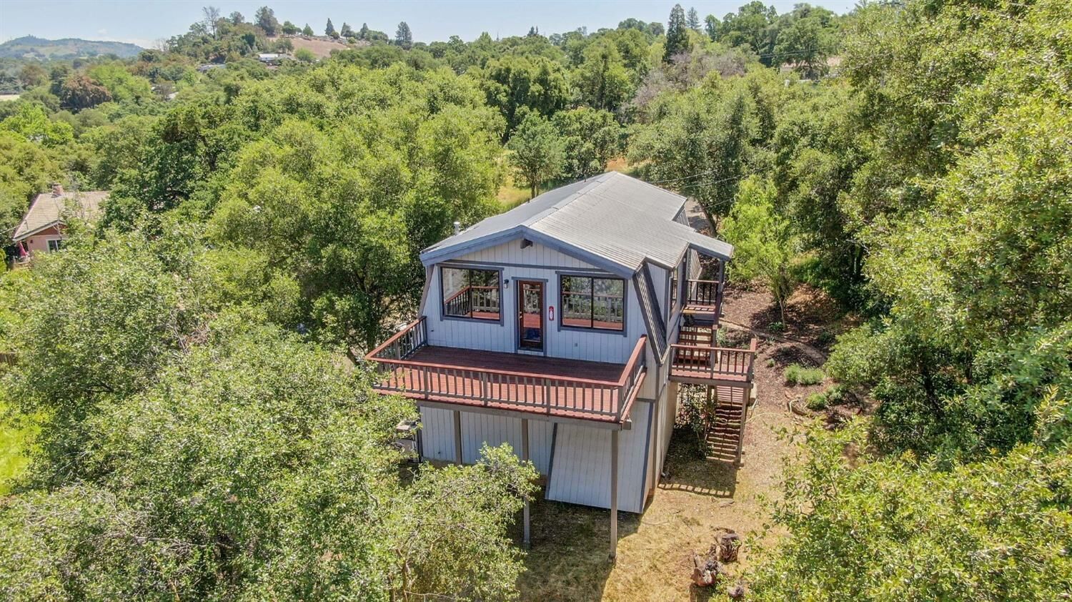 Property Photo:  288 Mariposa Street  CA 95249 