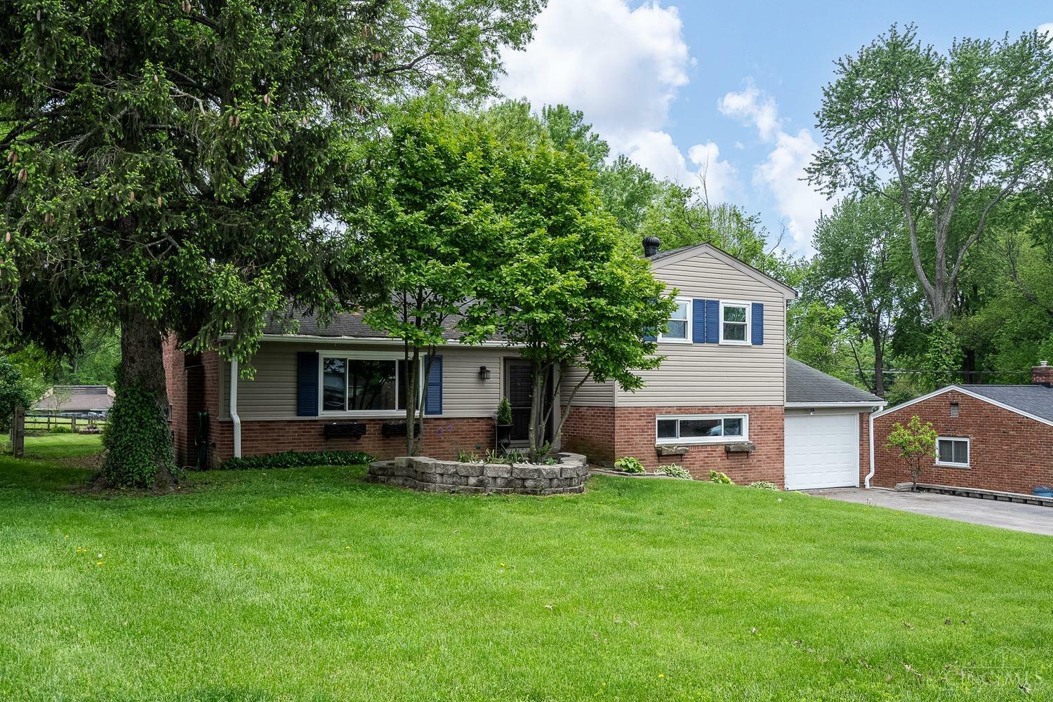 Property Photo: 8389 Holiday Hills Drive OH 45255