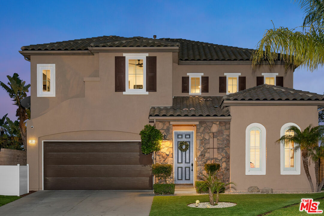 Property Photo: 10066 Chardonnay Ct CA 91352
