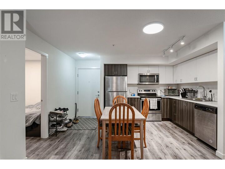 Photo de la propriété:  655 Academy Way 110  BC V1V 3A4 