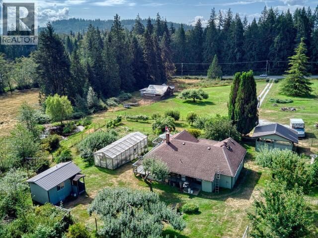 Property Photo:  12328 Highway 101  BC V8A 0M9 