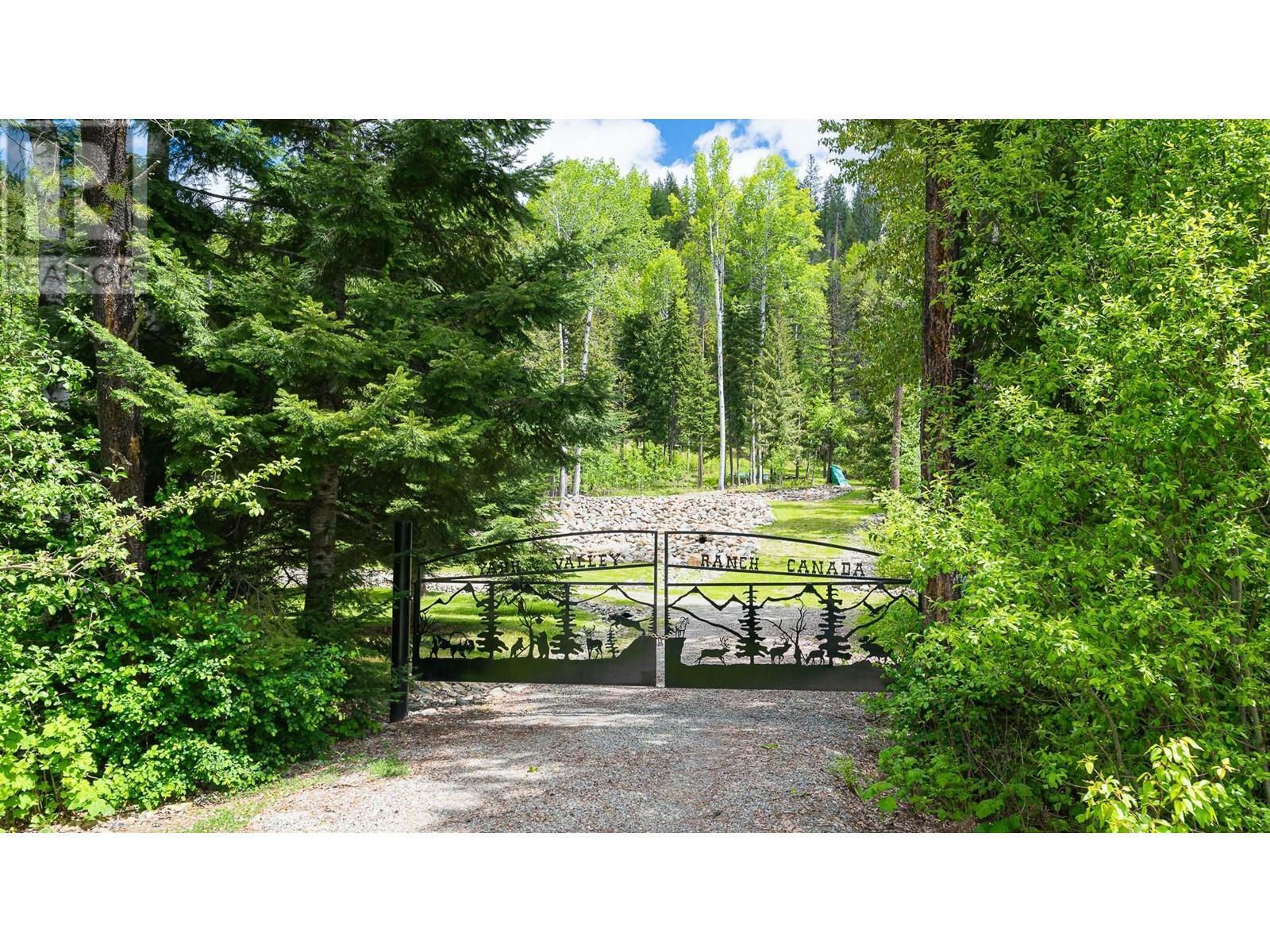 Property Photo: 7470 3 Highway BC V0B 2P0