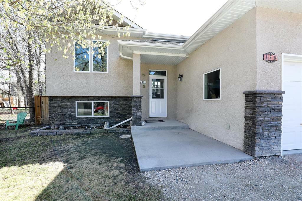 Property Photo: 170 Maple Avenue MB R5G 1H3