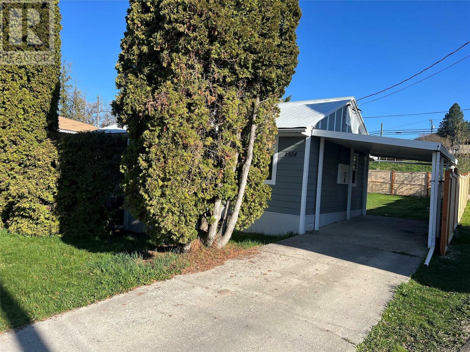 Property Photo: 1924 Cook Street BC V0B 1G5
