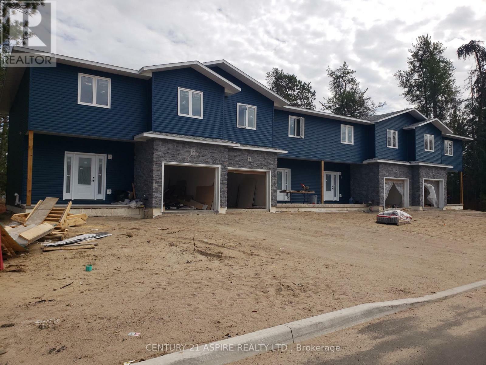 Photo de la propriété: 94C Frontenac Crescent ON K0J 1P0