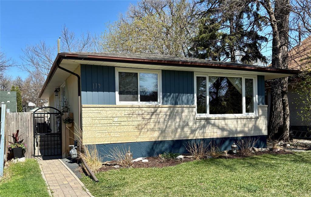 179 Imperial Avenue  Winnipeg MB R2M 0K9 photo