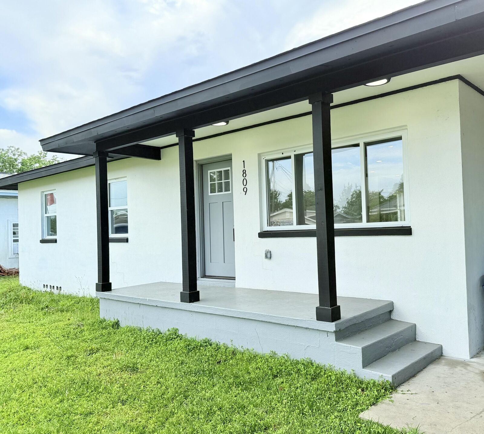 Property Photo: 1809 Clay Avenue FL 32405