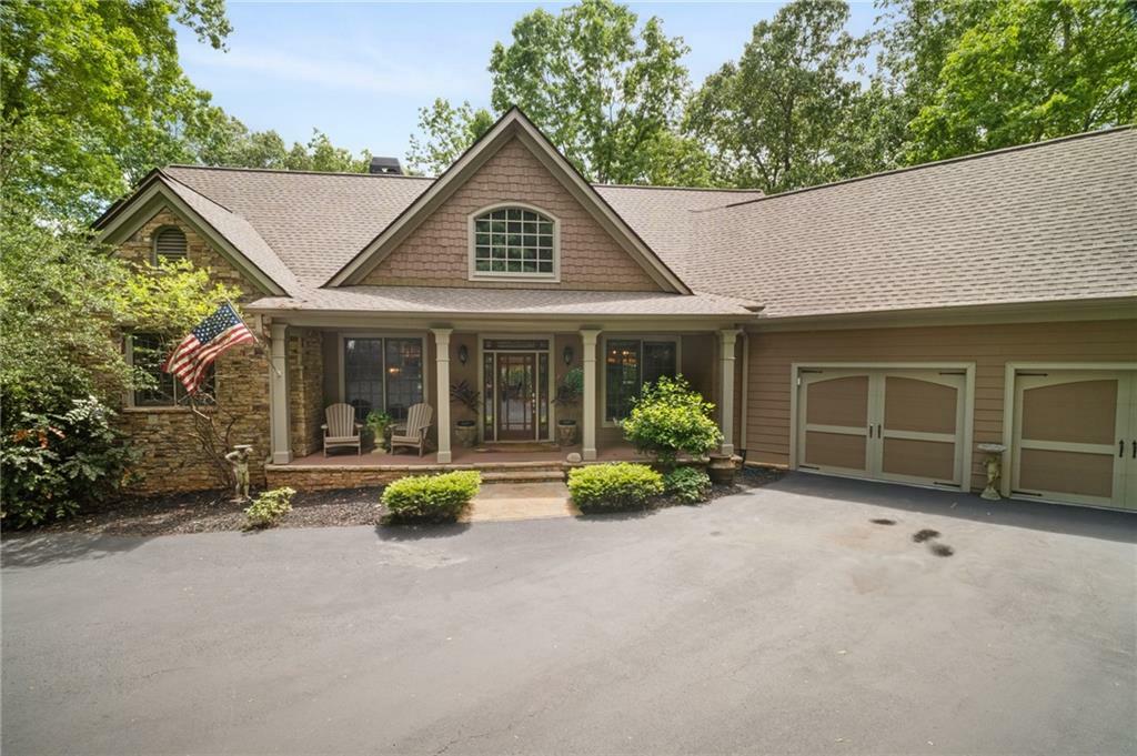 Property Photo: 15 Sconti Knoll Drive GA 30143