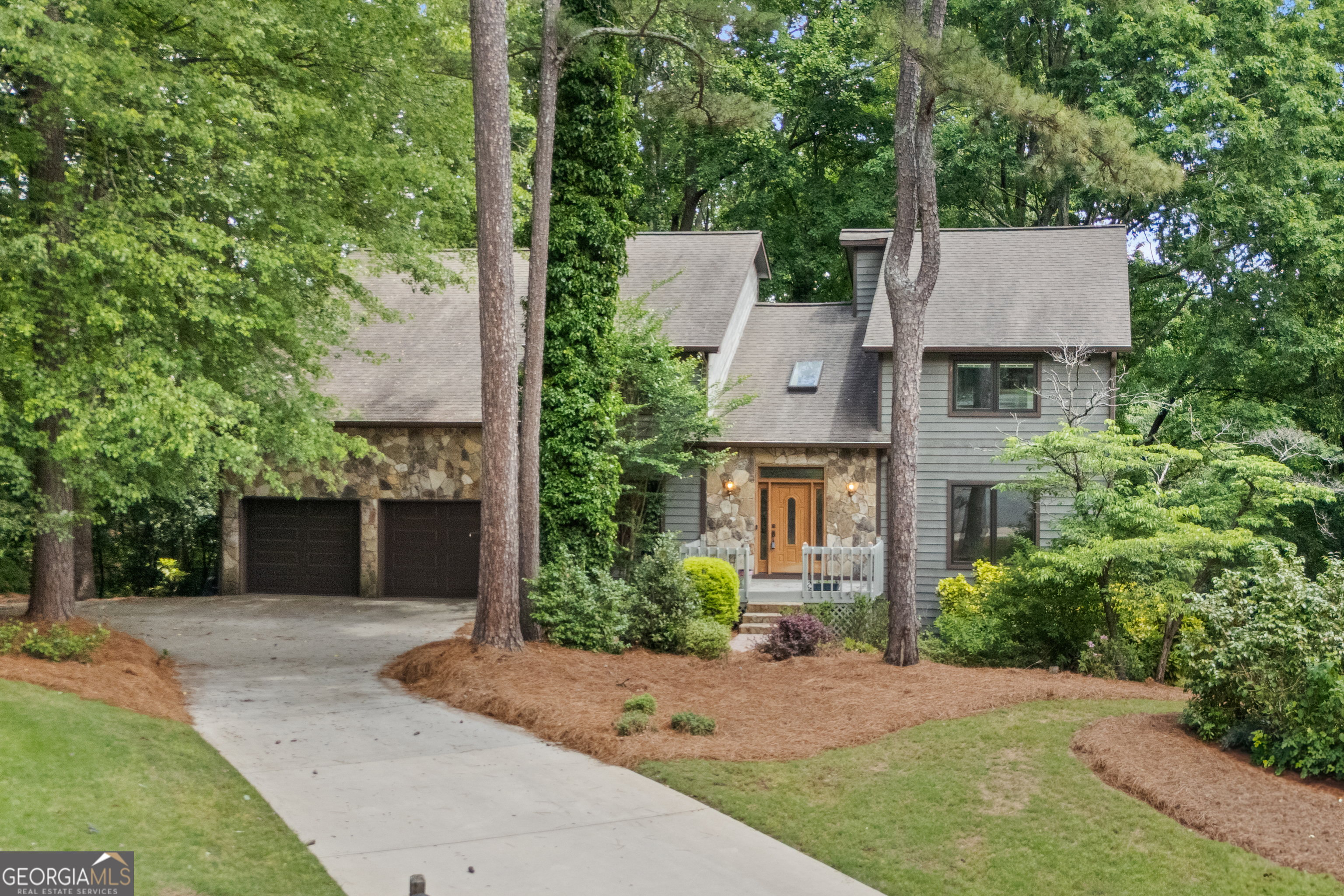 Property Photo: 1498 Camp Point Court NE GA 30075