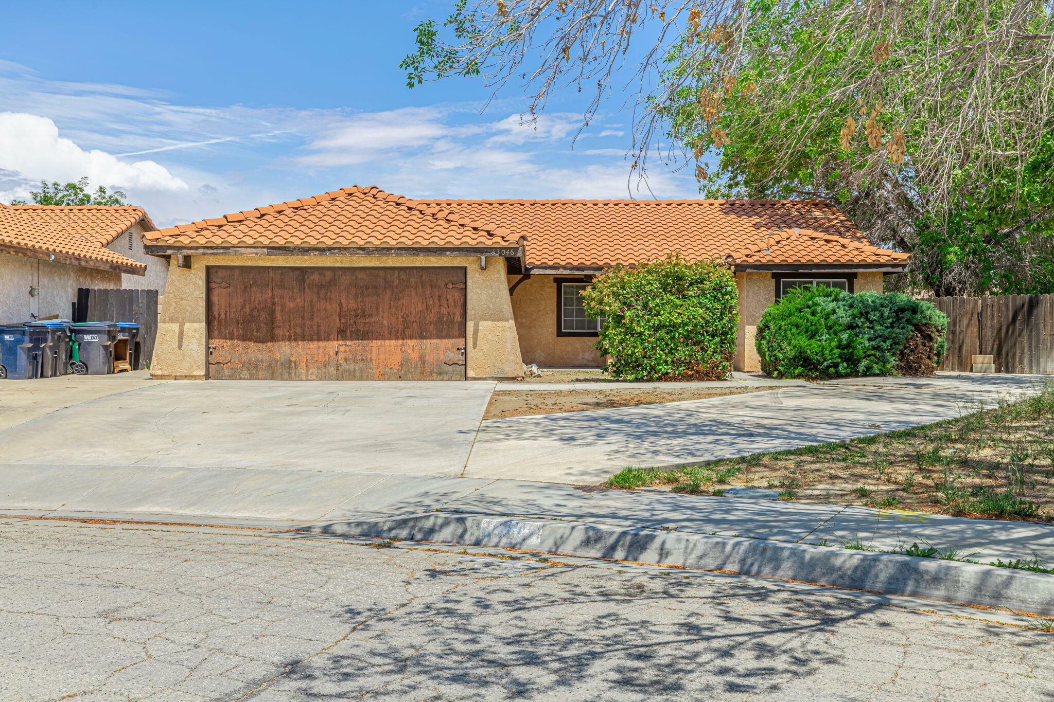 Property Photo: 43046 W 21st Street CA 93536
