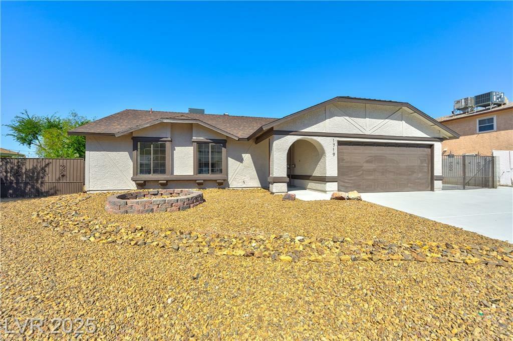 Property Photo: 1719 Rolling Hills Drive NV 89156
