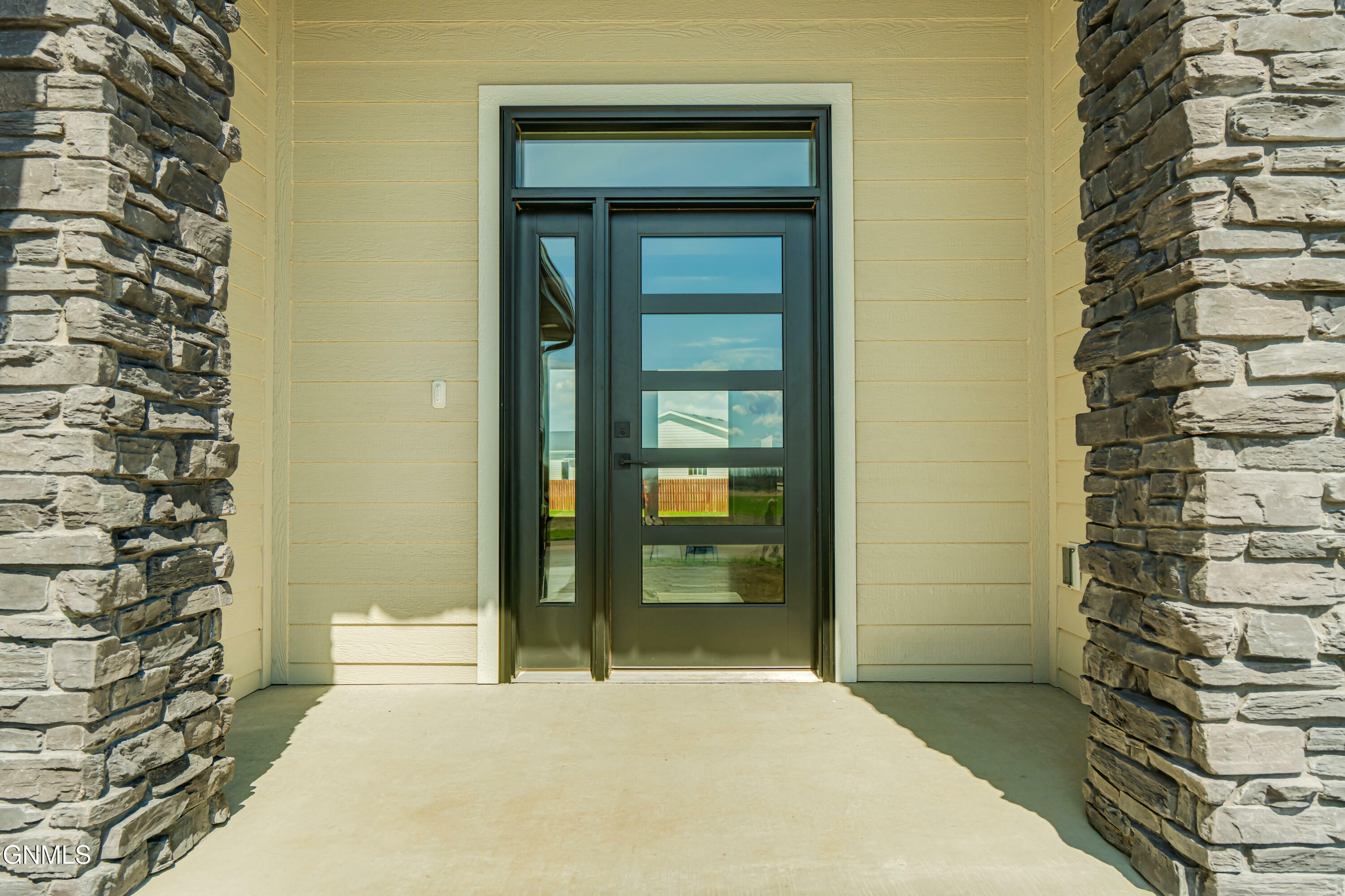 Property Photo: 408 Kamrose Drive ND 58504