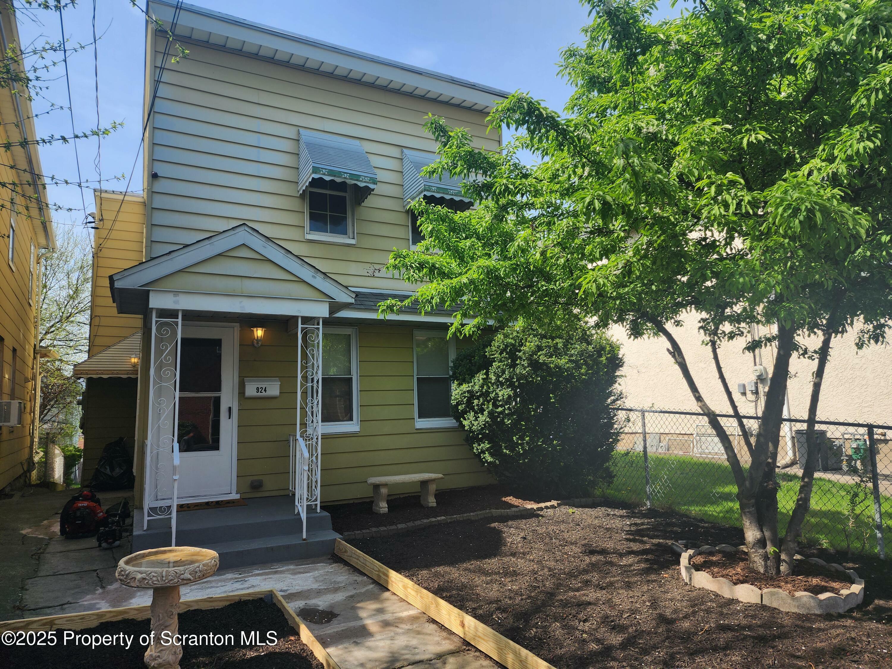 Property Photo: 924 Prospect Avenue PA 18505