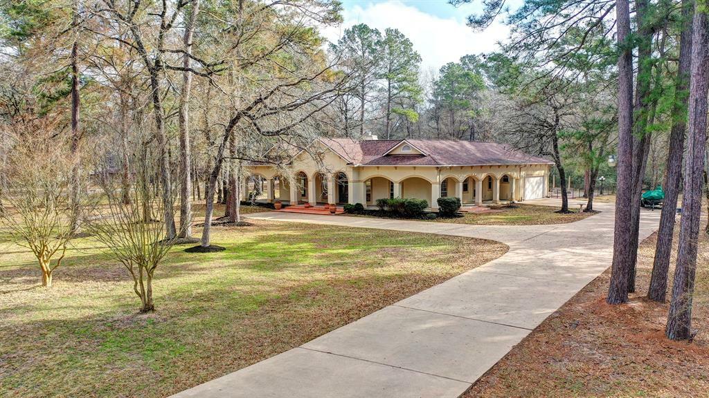 Property Photo: 27118 Stagecoach Crossing Drive TX 77355