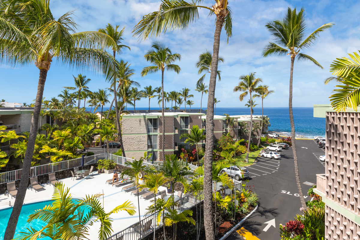 75-6016 Alii Dr 322  Kailua-Kona HI 96740 photo