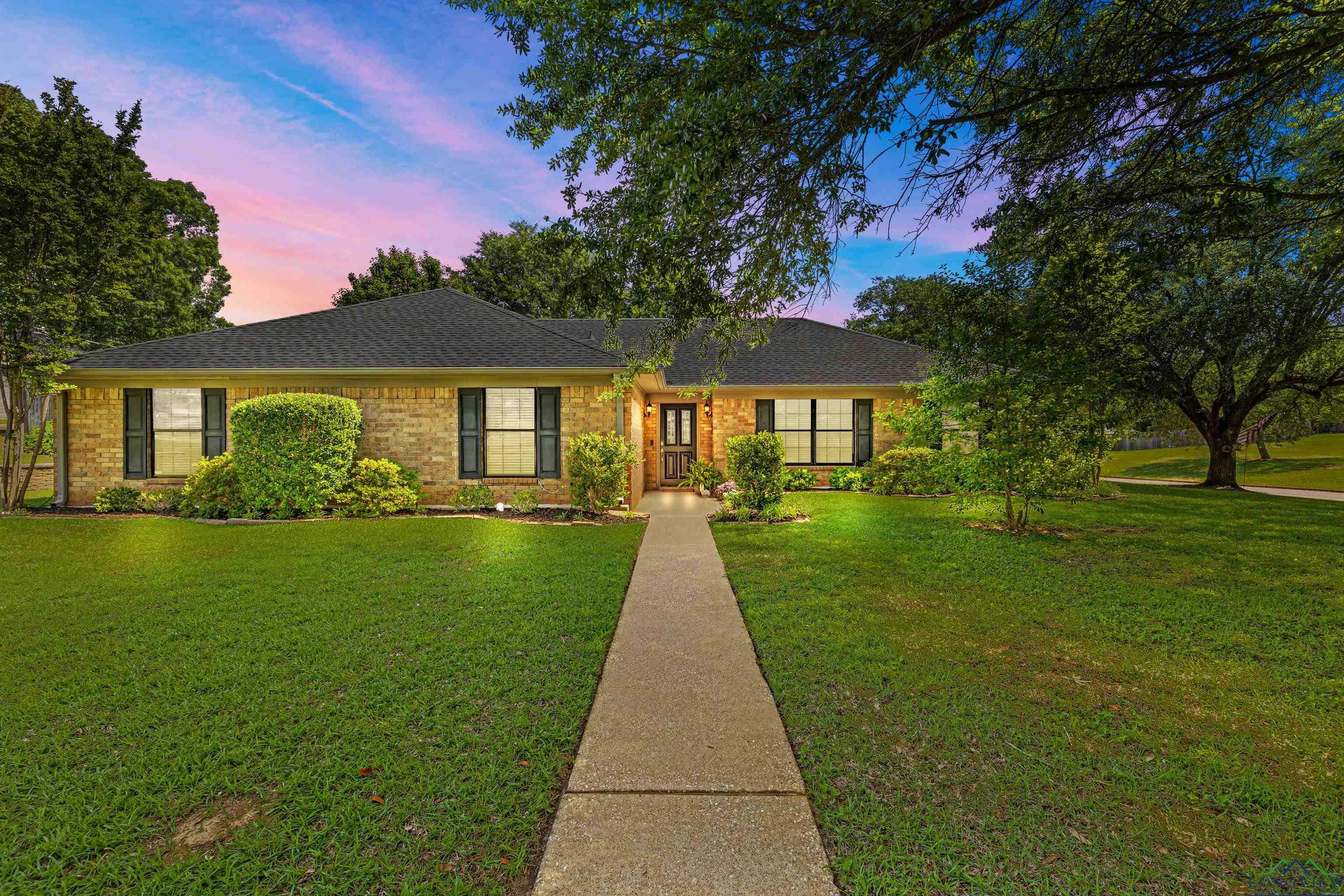 Property Photo: 1705 McCord St TX 75605