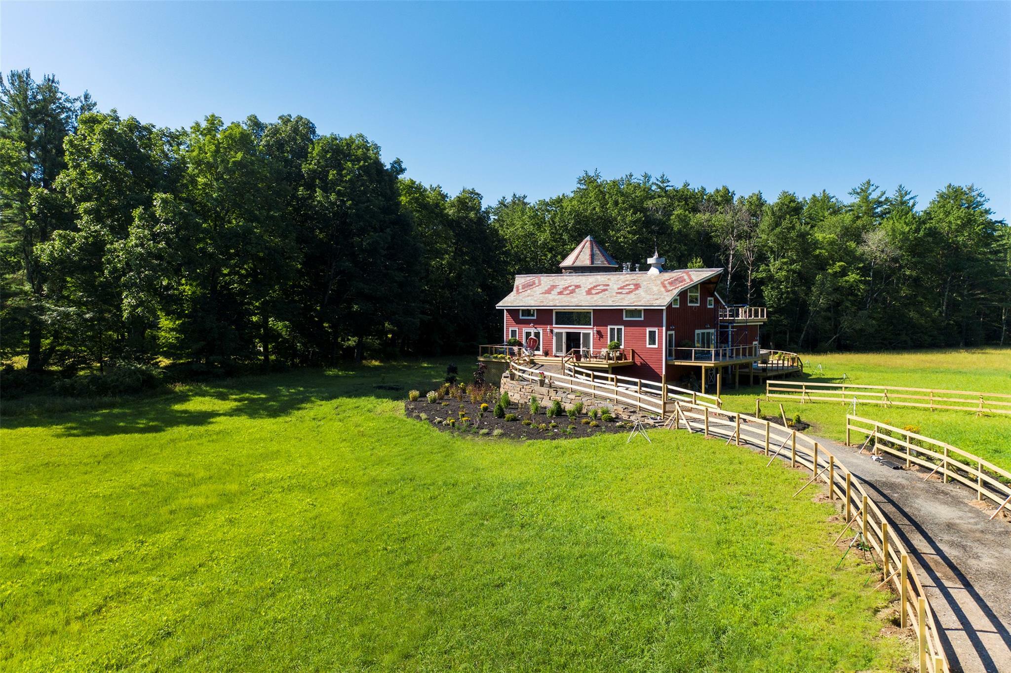 Property Photo: 5 Downer Lane NY 12498