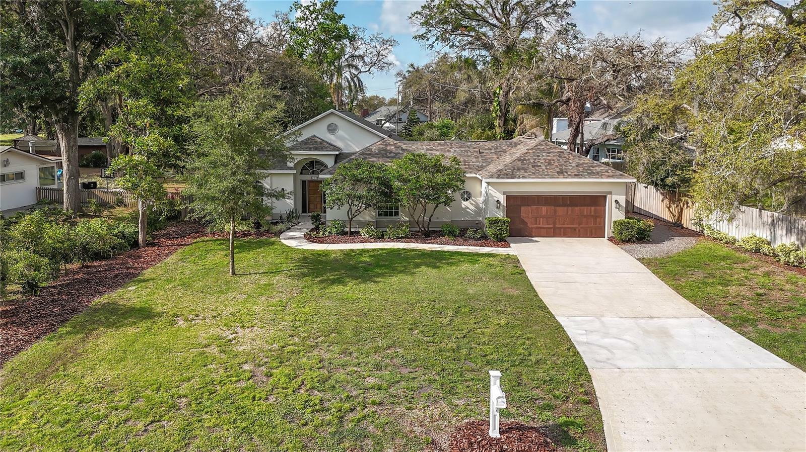 Property Photo: 212 Willowick Avenue FL 33617