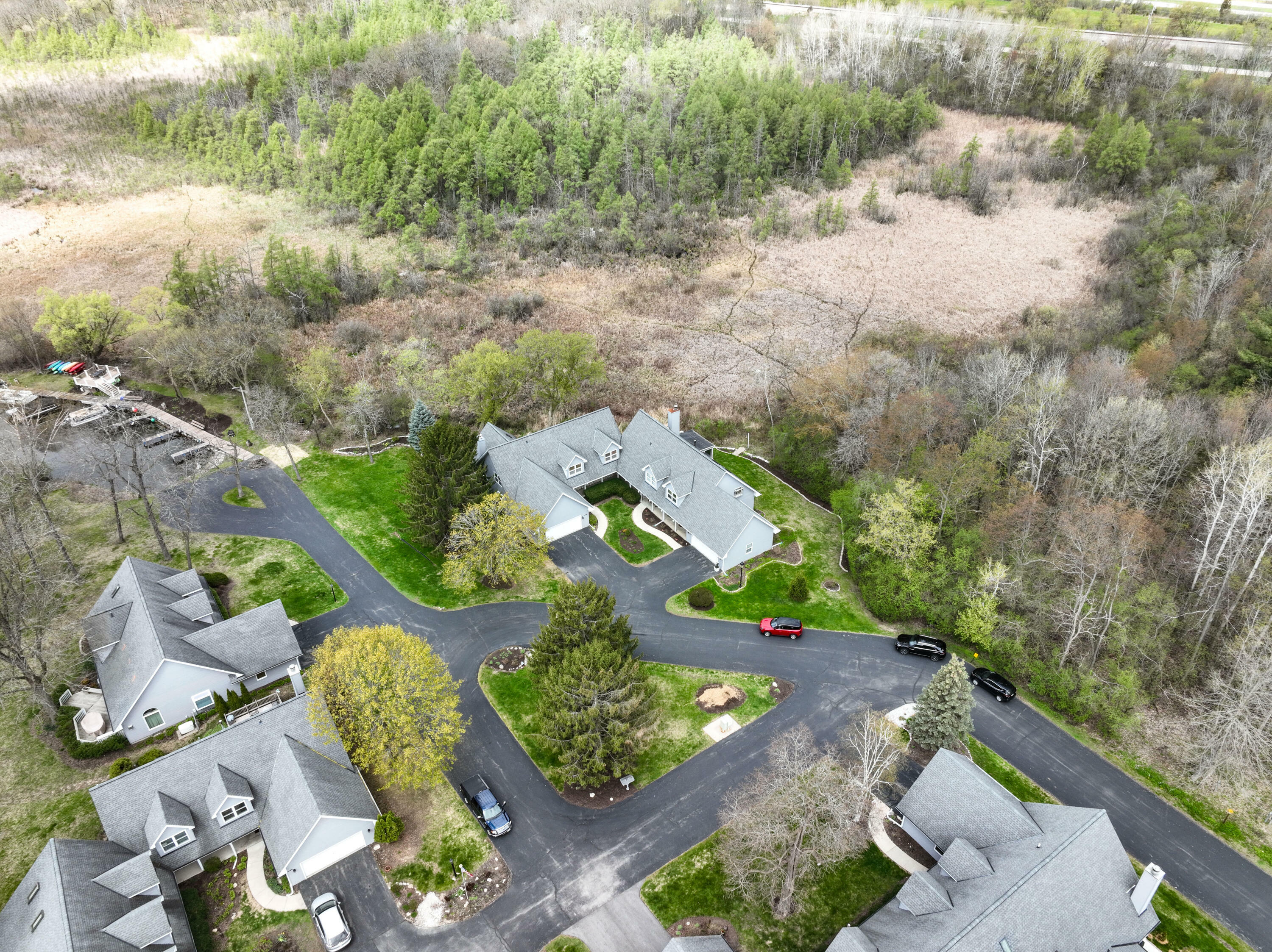 Property Photo: 1610 Journeys Dr 1 WI 53029