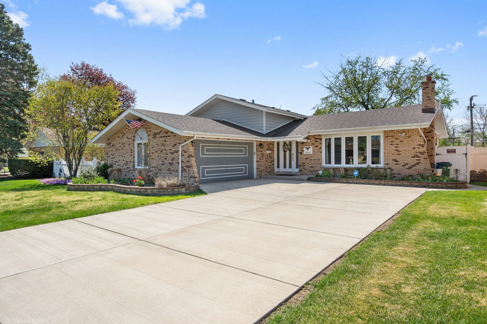 Property Photo:  10511 Essex Street  IL 60154 