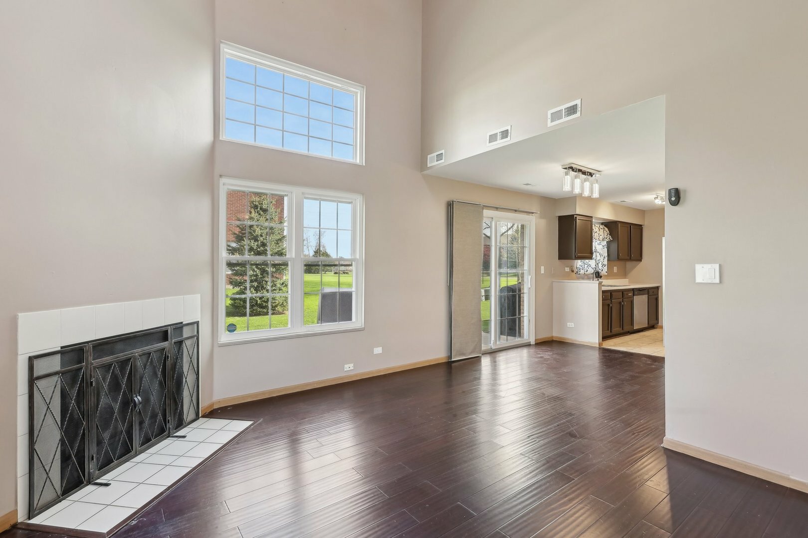 Property Photo: 1537 Anderson Trail IL 60099