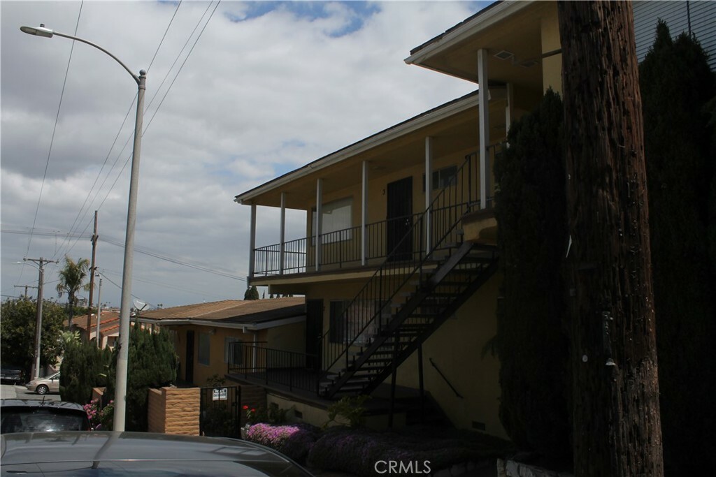 Property Photo: 2302 S Gaffey Street 1 CA 90731