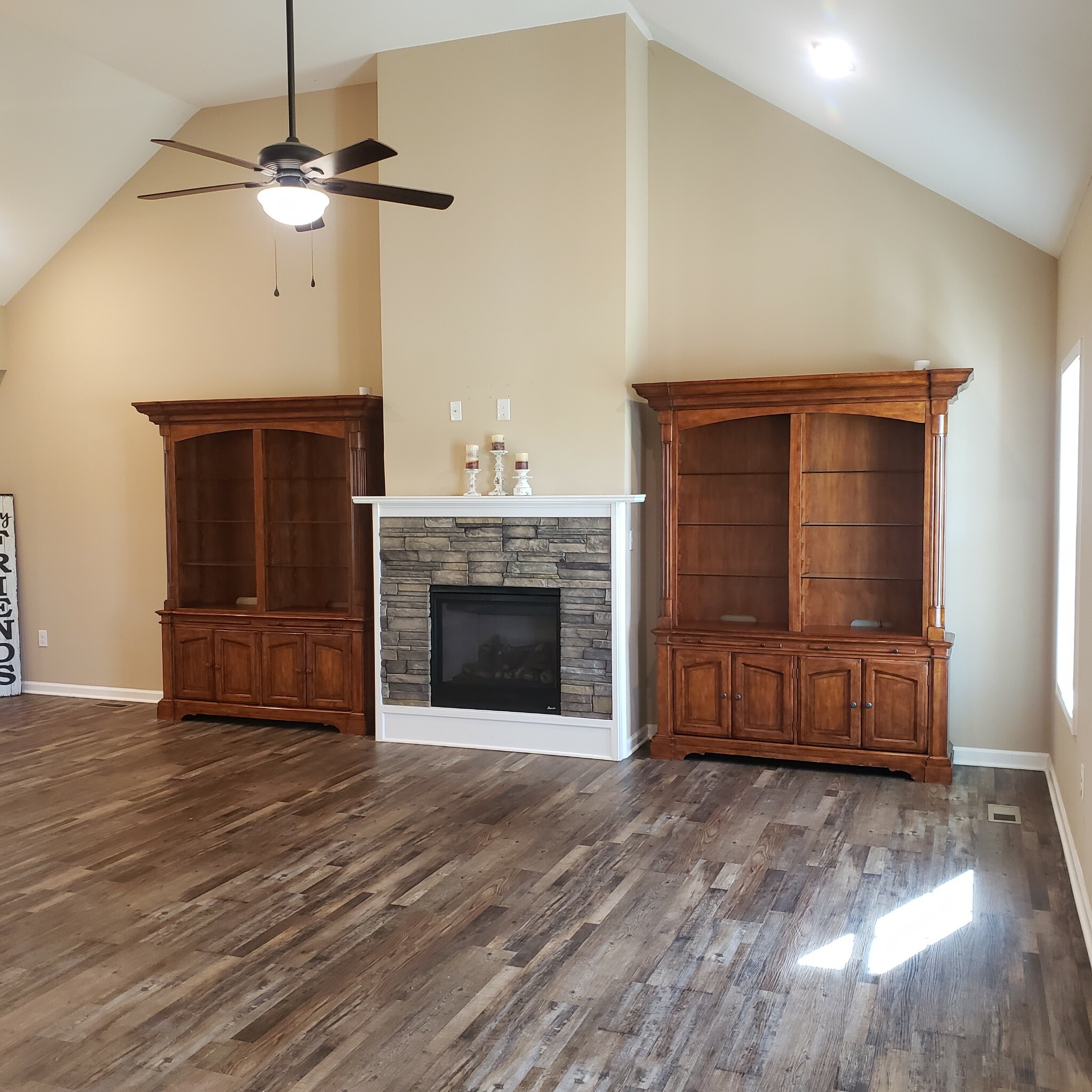 Property Photo: 1346 Taylor Town Rd TN 37187
