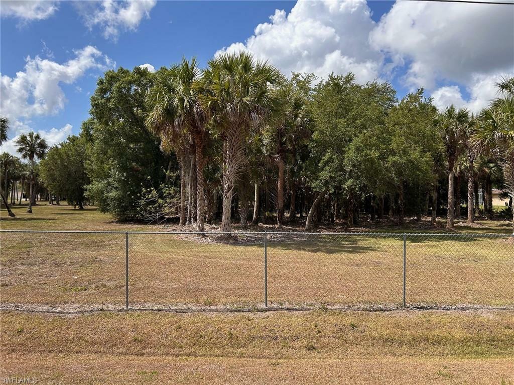 Property Photo: 38xx 24th Ave SE FL 34117