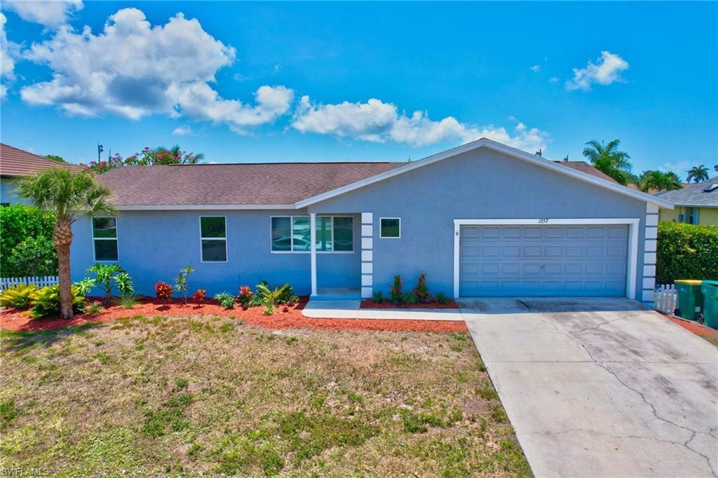Property Photo: 1357 Merrimac Ave FL 34145