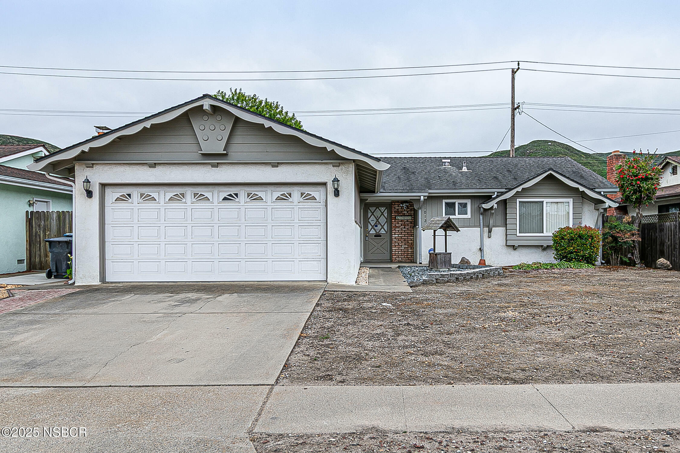 Property Photo: 1012 W Lime Avenue CA 93436