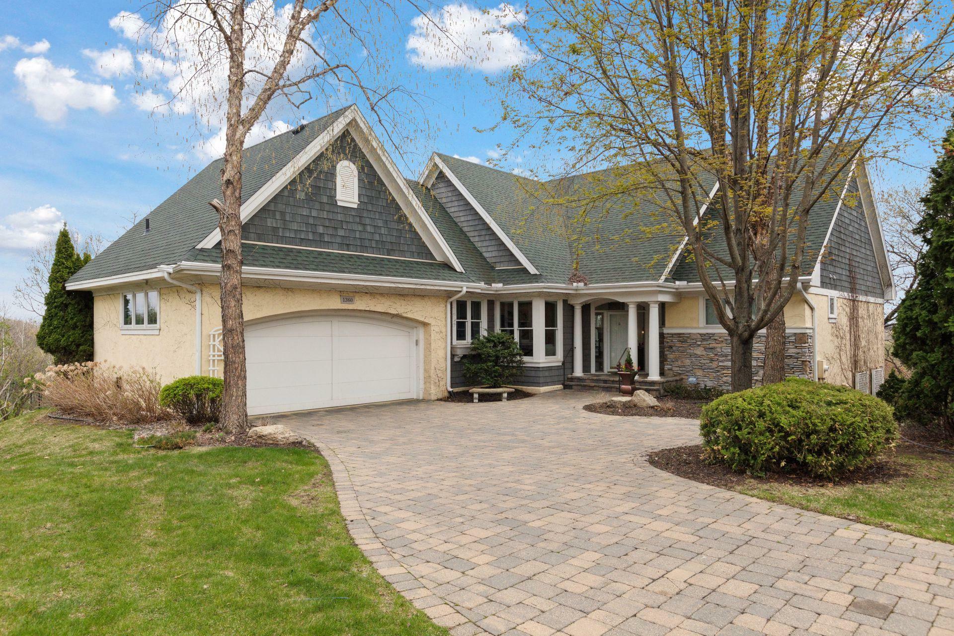 Property Photo: 1360 Skyline Drive MN 55422