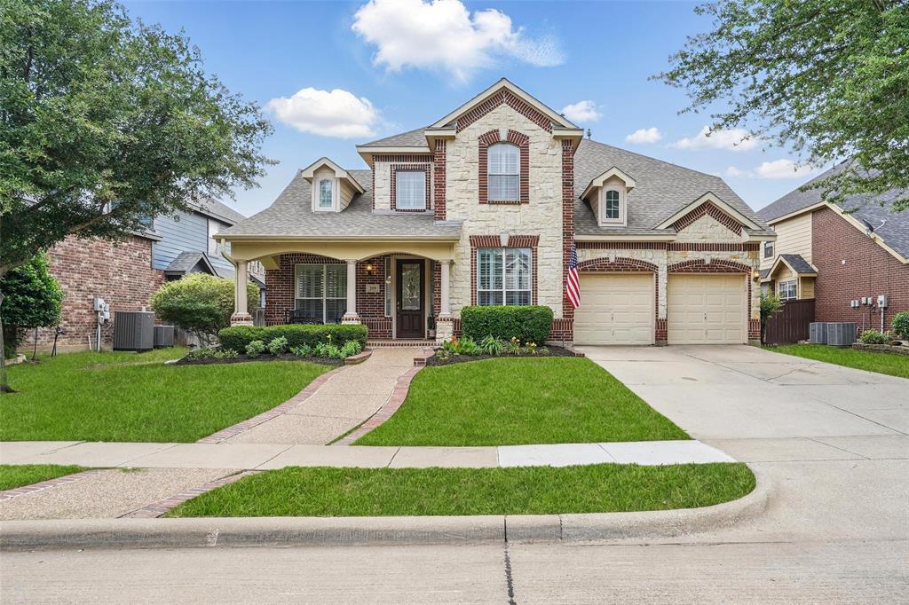 Property Photo: 209 Odyssey Lane TX 76063
