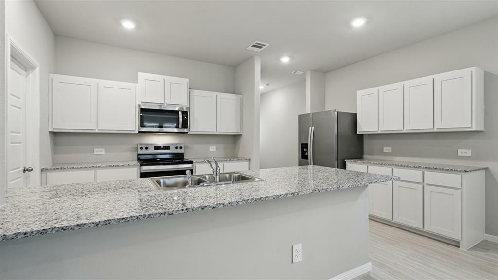 Property Photo: 3001 Pecan Farm Lane TX 76140