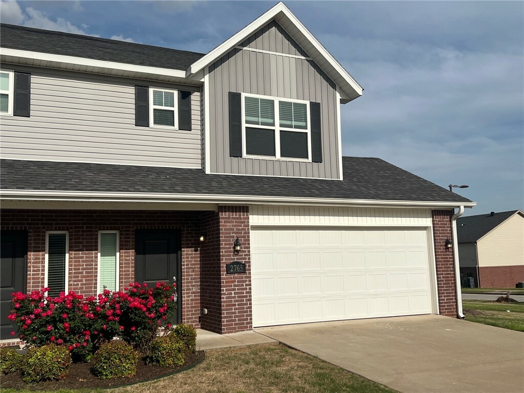 Property Photo: 2765 W Kilimanjaro Way AR 72758