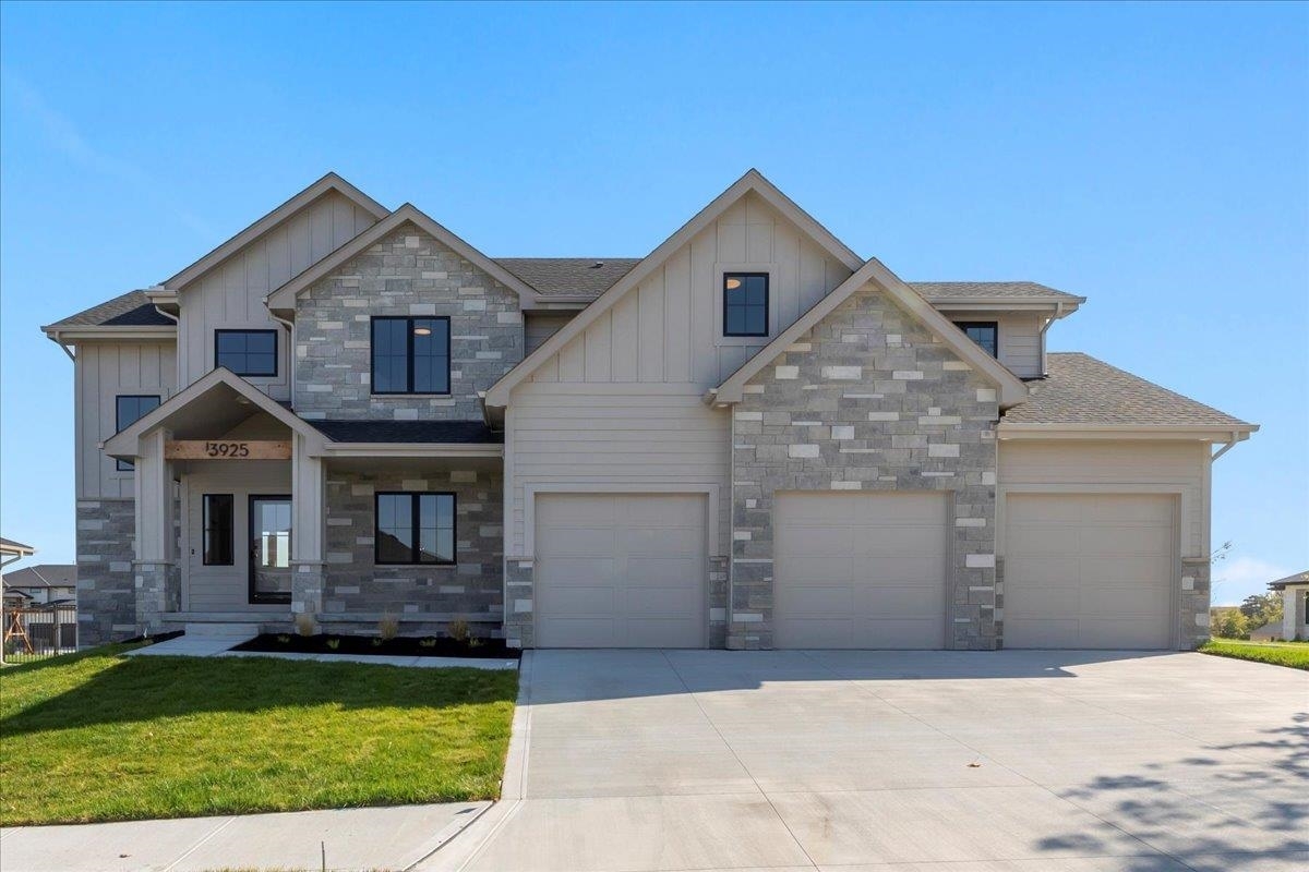 Property Photo: 21852 Grover Street NE 68022