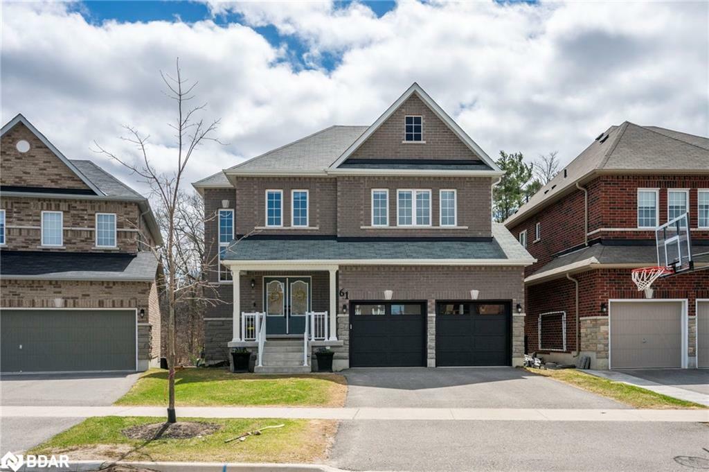 Property Photo: 61 Muirfield Drive Drive ON L4N 6J9