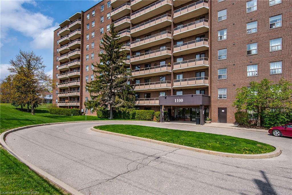 Property Photo: 1100 Courtland Avenue E 702 ON N2C 2H9