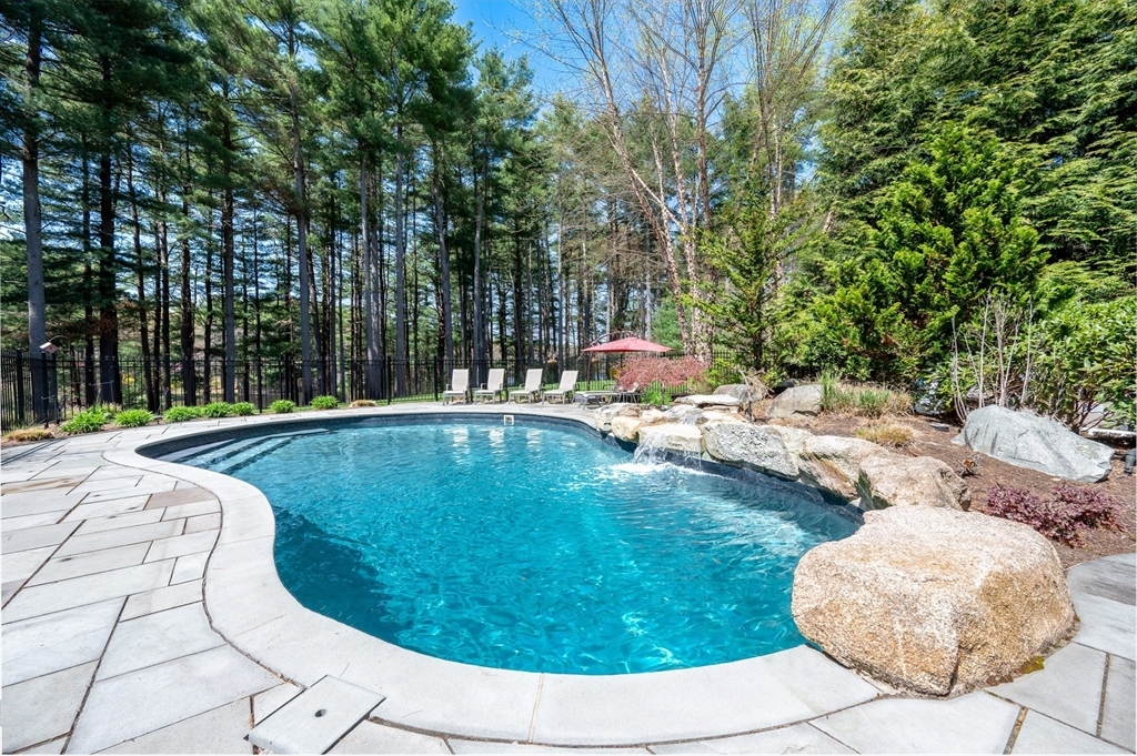 Property Photo: 211 South St MA 02035