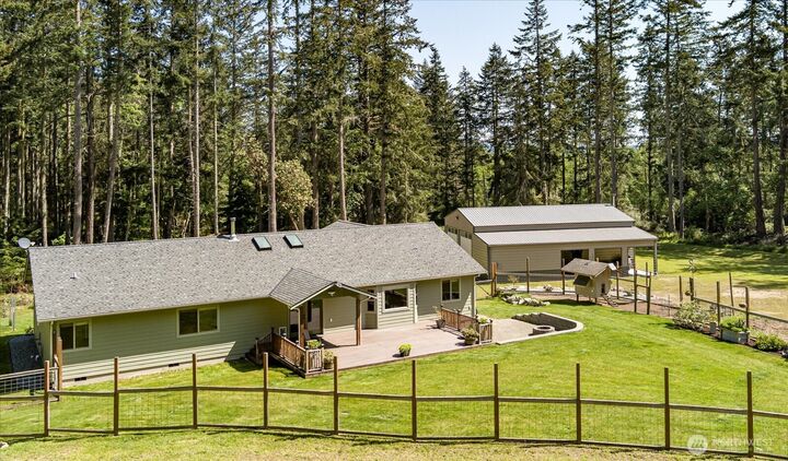 Property Photo: 914 Race Road WA 98239