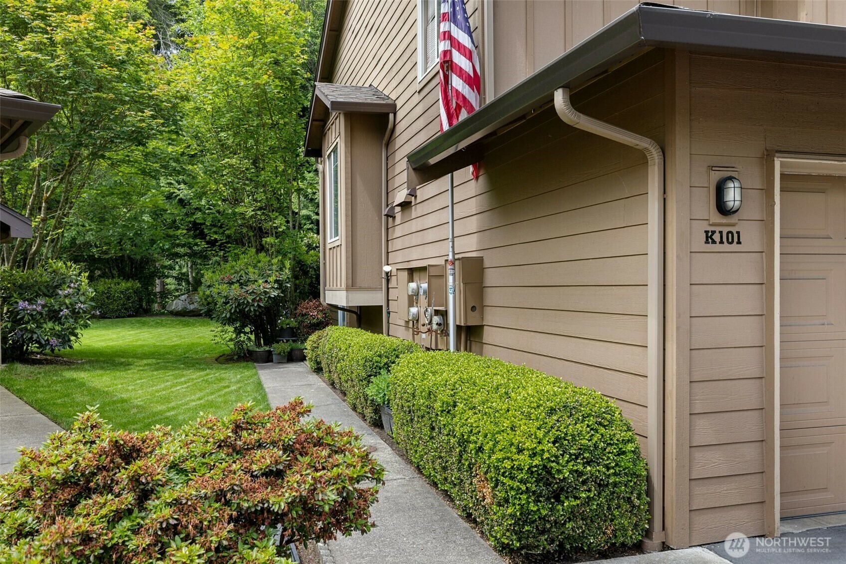 Property Photo: 18930 Bothell Everett Hwy K101 WA 98012