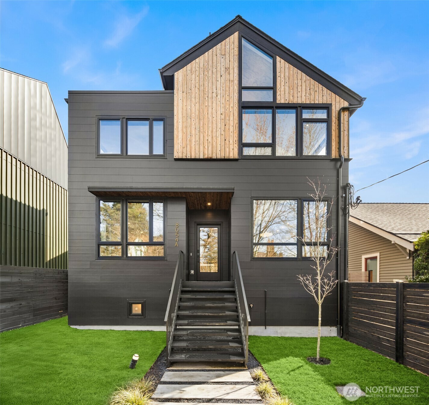 Property Photo: 8054 A Brooklyn Avenue NE WA 98115