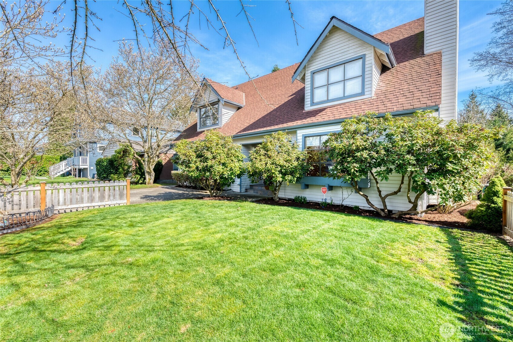 Property Photo: 7534 21st Avenue NE WA 98115