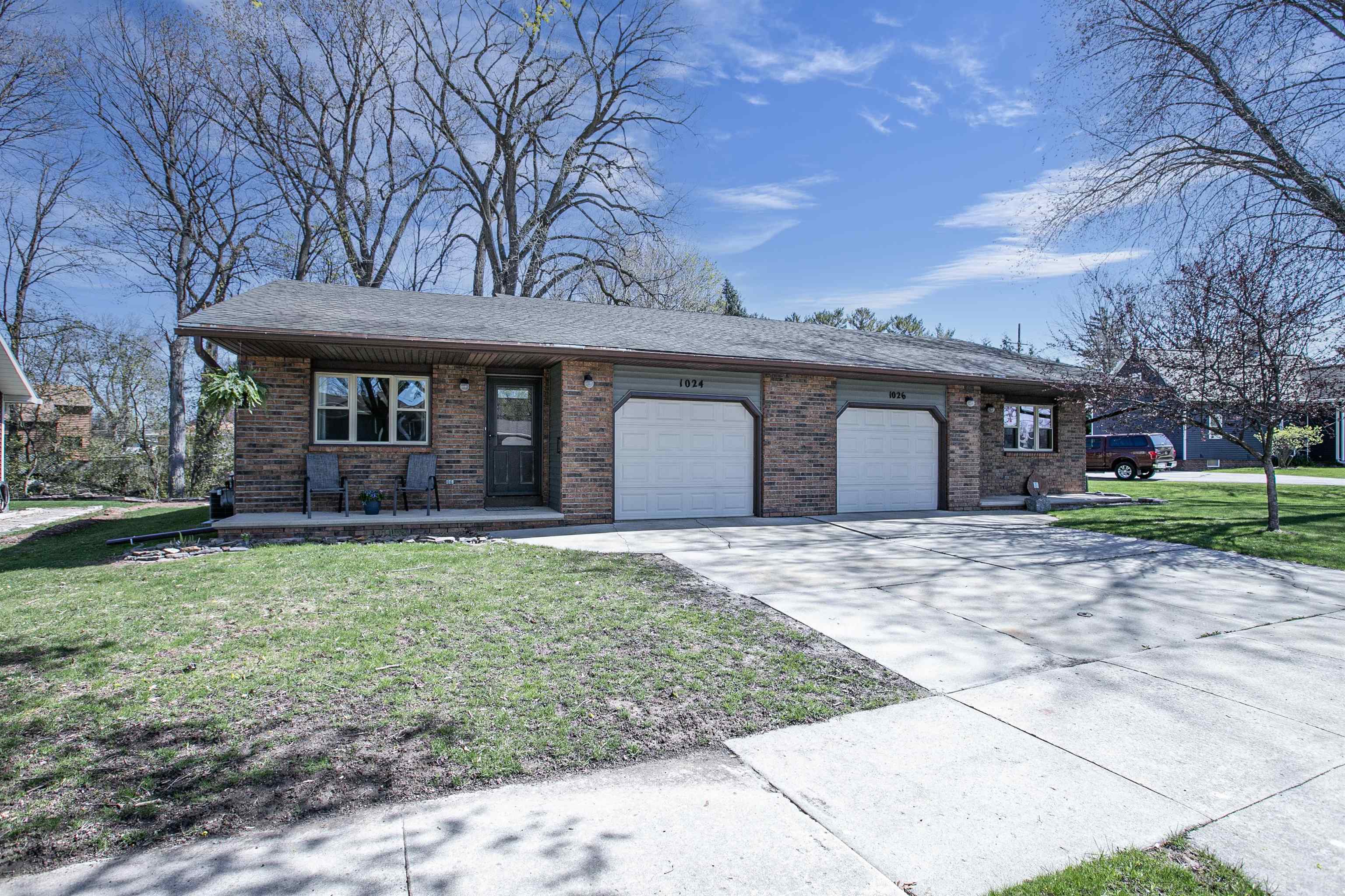 Property Photo: 1024 Melrose Court WI 54130