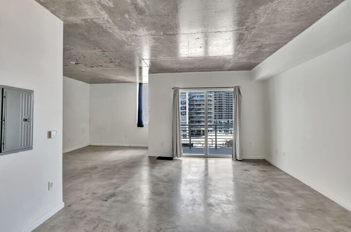 Property Photo: 234 NE 3rd Street 2206 FL 33132