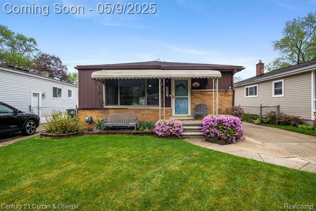 Property Photo: 18244 Floral Street MI 48152