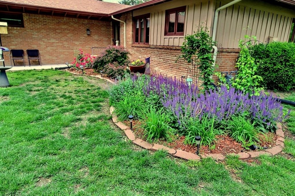 Property Photo: 944 S Beech St KS 67207