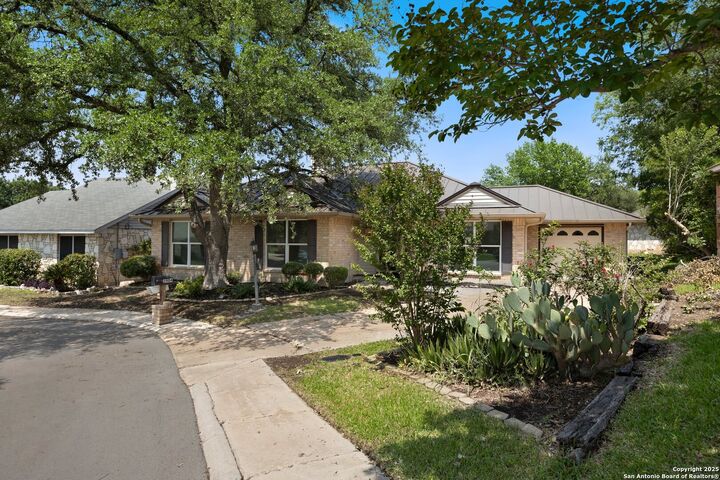Property Photo: 3904 Pecan TX 78108